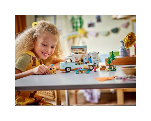 Конструктор LEGO Friends Пригоди на фургоні дружби (42663)