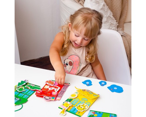 Розвиваюча іграшка Vladi Toys Гра-шнурівка Fisher Price Кольорові будиночки (укр) (VT5303-26) Розвиваюча іграшка Vladi Toys Гра-шнурівка Fisher Price Кольорові будиночки (укр) (VT5303-26)