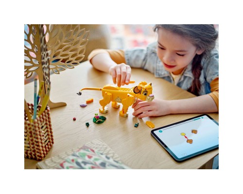 Конструктор LEGO Disney Classic Левеня Сімба (43243)