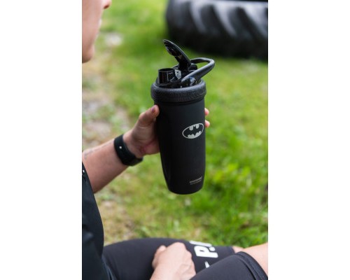 Шейкер спортивний SmartShake Reforce 900ml DC Batman Logo (11150601) Шейкер спортивний SmartShake Reforce 900ml DC Batman Logo (11150601)
