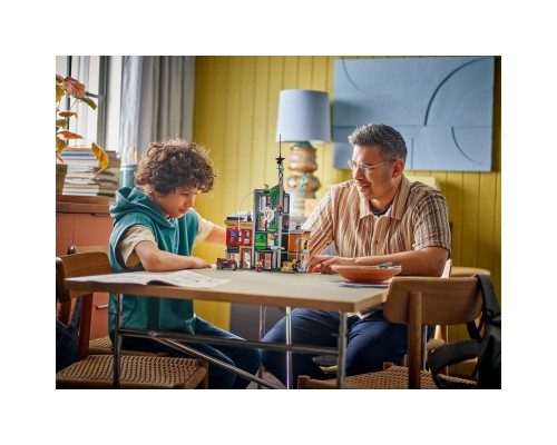 Конструктор LEGO Super Heroes Людина-павук проти Оскорпа (76324)