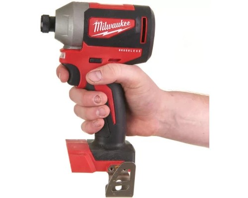 Шуруповерт Milwaukee M18 CBLID-0 180Нм (4933464476)