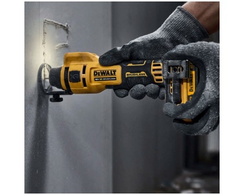 Фрезер DeWALT 18V, XR Li-Ion, 26000об/хв, цанга 3.2-6.4мм, 0.79кг (без АКБ та ЗП) (DCE555N)