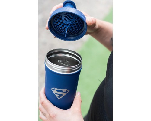 Шейкер спортивний SmartShake Reforce 900ml DC Superman (11150901) Шейкер спортивний SmartShake Reforce 900ml DC Superman (11150901)