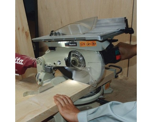 Торцювальна пила Makita LH1040