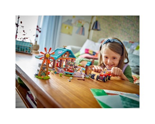 Конструктор LEGO Friends Притулок для сільськогосподарських тварин 489 деталей (42617)