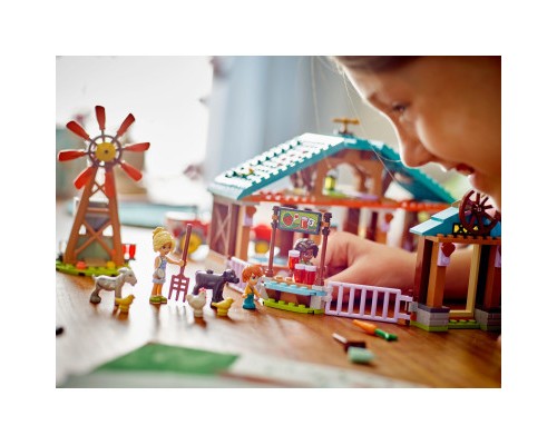 Конструктор LEGO Friends Притулок для сільськогосподарських тварин 489 деталей (42617)
