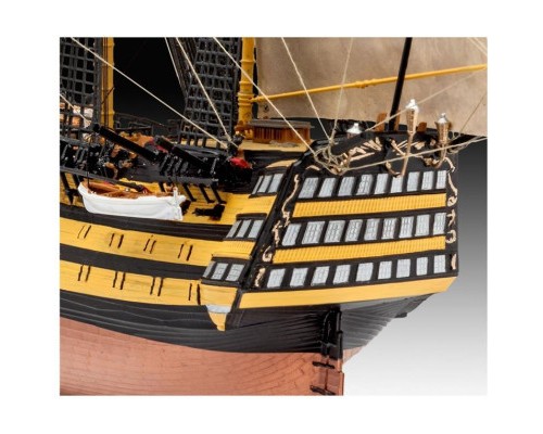 Збірна модель Revell Корабель Його Величності 