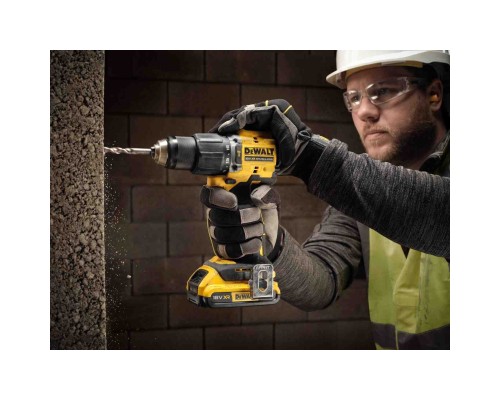 Шуруповерт DeWALT XR Li-Ion 18V 2x2Ah, 74 Нм, 0-450/0-1650 об/хв, 1.17 кг, TSTAK (DCD799D2T)
