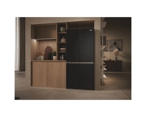 Холодильник Haier HCR3818ENPT