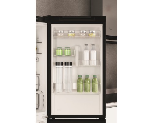 Холодильник Whirlpool W7X82OK