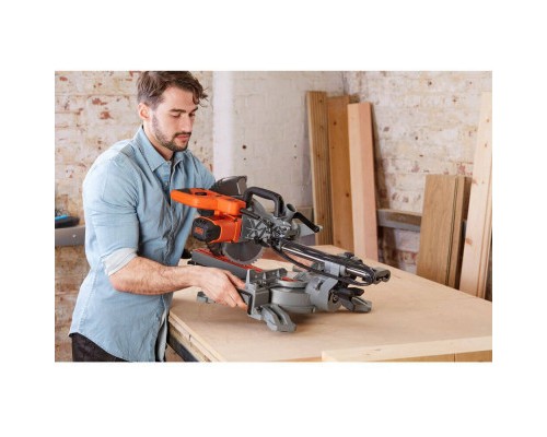 Торцювальна пила Black&Decker 1600 Вт, диск 216х30 мм, 4800 об/хв, XPS, вага 12 кг (BES700)