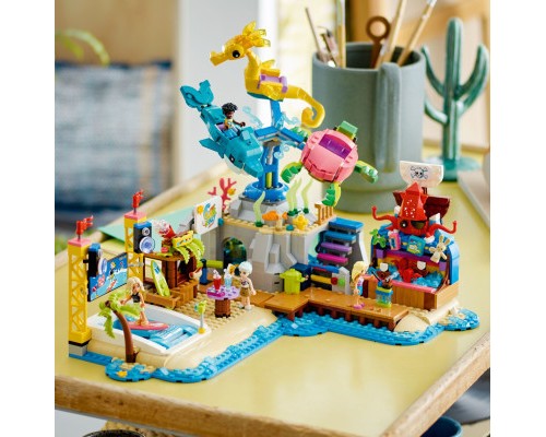 Конструктор LEGO Friends Пляжний парк розваг 1348 деталей (41737)