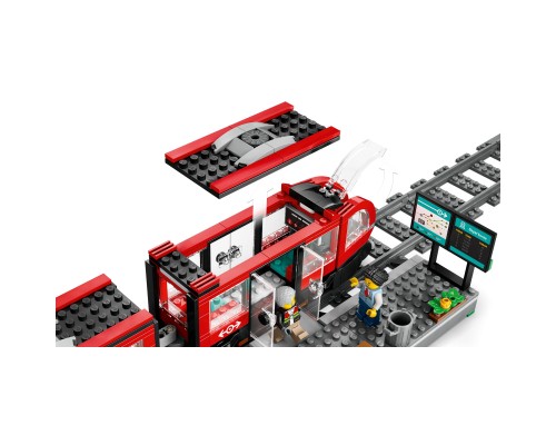 Конструктор LEGO City Трамвай і вокзал у центрі міста 811 деталей (60423)