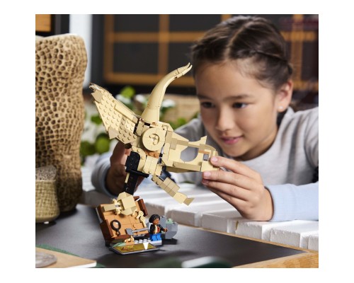 Конструктор LEGO Jurassic World Скам''янілості динозаврів: череп трицератопса (76969)