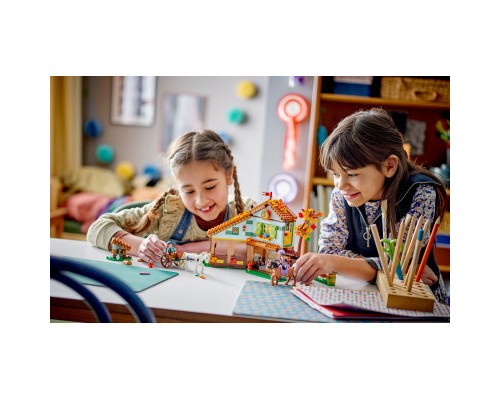 Конструктор LEGO Friends Стайня Отом 545 деталей (41745)
