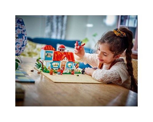 Конструктор LEGO Disney Classic Пляжний будинок Ліло і Стіч (43268)