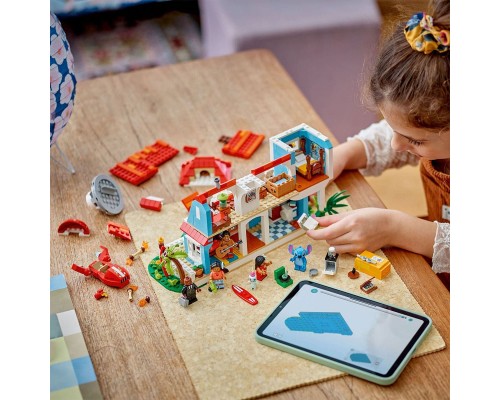 Конструктор LEGO Disney Classic Пляжний будинок Ліло і Стіч (43268)