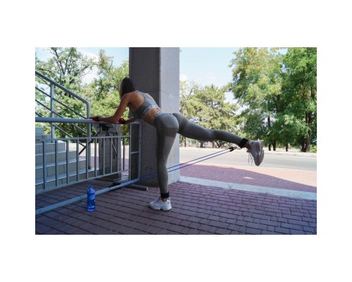 Шейкер спортивний BlenderBottle SportMixer Twist 28oz/820ml Navy (Twist 28oz Navy)