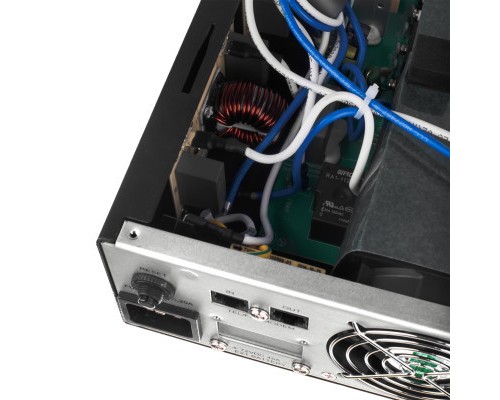 Пристрій безперебійного живлення LogicPower Smart-UPS 1000 Pro RM (6738) Пристрій безперебійного живлення LogicPower Smart-UPS 1000 Pro RM (6738)
