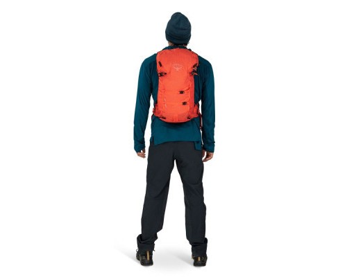 Рюкзак туристичний Osprey Mutant 22 mars orange O/S (009.3110)