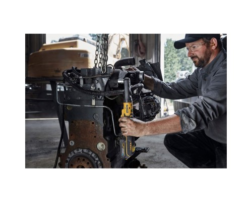 Гайковерт DeWALT кутовий 18 В XR Li-lon, безщітковий, 102 Нм, 1,2 кг (без АКБ та ЗП) (DCF510N)