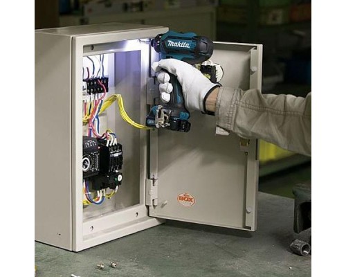 Шуруповерт Makita CXT Slider, 2Аг х 2шт, кейс, 30 / 14Нм (DF031DSAE)