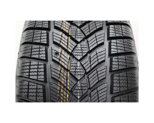 Шина Goodyear Ultra Grip Performance 255/55R19 111H SUV Gen-1 XL AO