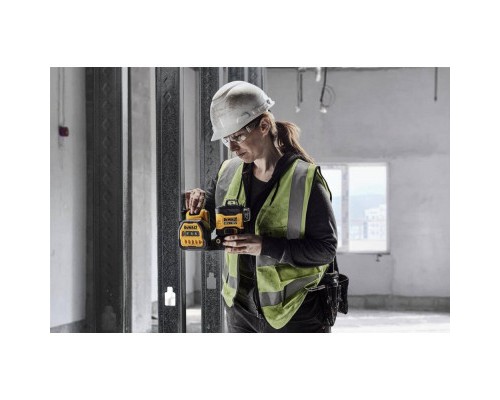 Лазерний нівелір DeWALT лінійний 10.8/12/18В XR Li-Ion, зелений промінь, 1x2Ah 18V, TSTAK (DCE089D1G18)