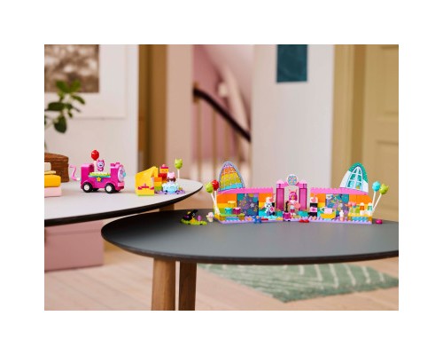 Конструктор LEGO Gabby's Dollhouse Святкова кімната Ґаббі (10797)