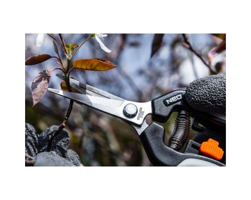 Секатор Neo Tools площинний, d різу 18мм, 200мм, 120г (15-207)