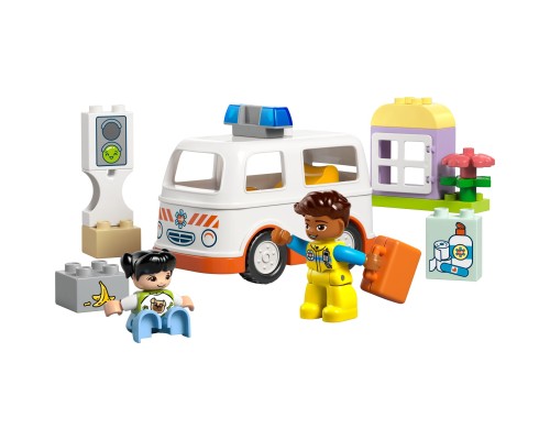 Конструктор LEGO DUPLO Town Швидка допомога та водій (10447)