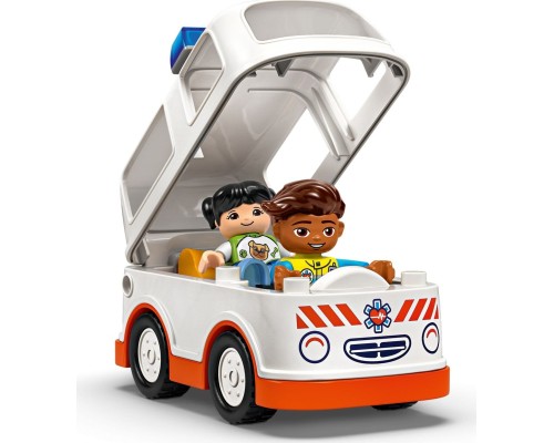 Конструктор LEGO DUPLO Town Швидка допомога та водій (10447)