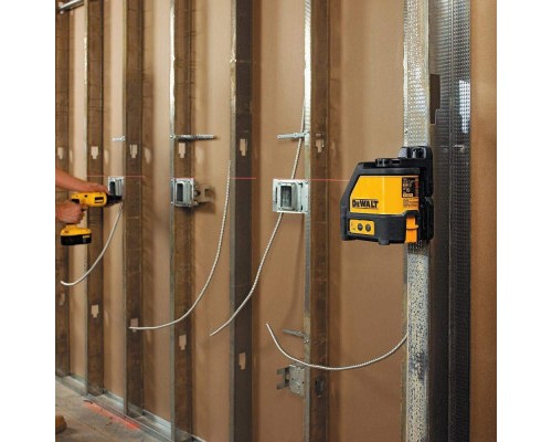 Лазерний нівелір DeWALT лінійний, 3 батареї тип АА, червоний промінь, 0.75 кг, кейс (DW088K)