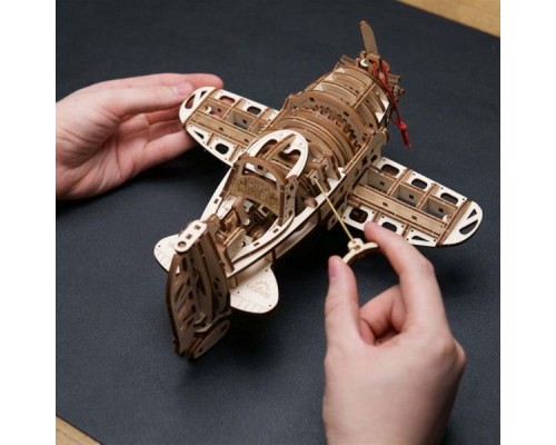 Конструктор Ugears Літак Скажений Шершень (6337396)