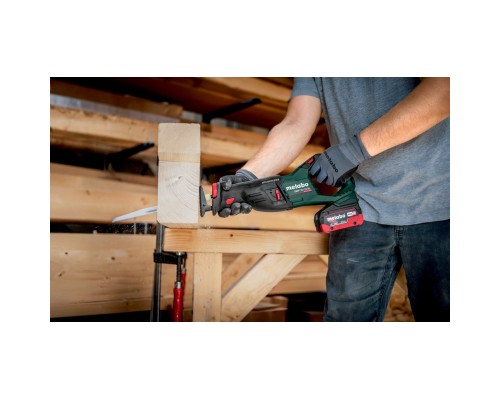 Шабельна пила Metabo SSEP 18 LT BL 18V, хід 32мм, 0-3000об/хв, 3кг (без АКБ та ЗП) (601617850)