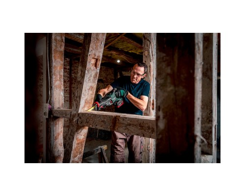 Шабельна пила Metabo SSEP 18 LT BL 18V, хід 32мм, 0-3000об/хв, 3кг (без АКБ та ЗП) (601617850)