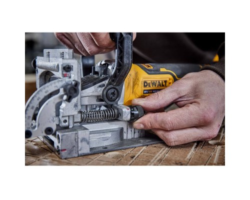 Фрезер DeWALT ламельний, XR Li-Ion 18 В, 8000 об/хв, фрези 102 мм, TSTAK (без АКБ та ЗП) (DCW682NT)