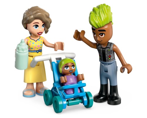 Конструктор LEGO Friends Хартлейк-Сіті. Квартири і крамниці (42670)