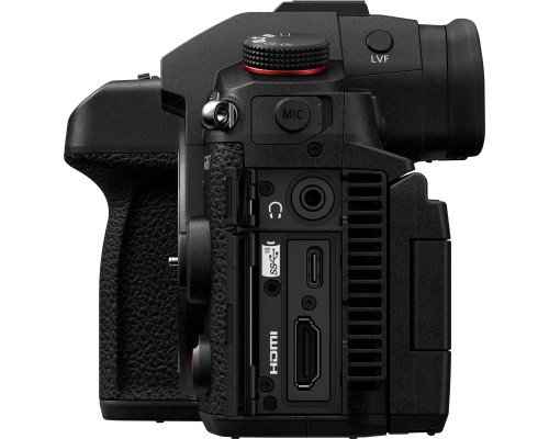 Цифровий фотоапарат Panasonic GH7 Body (DC-GH7E)