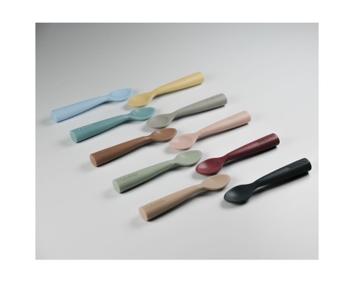 Набір дитячого посуду MinikOiOi Scooper - Powder Grey ложка силіконова (101140004)