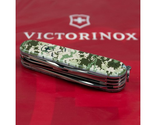 Ніж Victorinox Huntsman Army 91 мм Піксель (1.3713.3_W3940p)