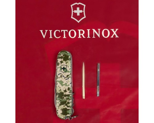 Ніж Victorinox Huntsman Army 91 мм Піксель (1.3713.3_W3940p)