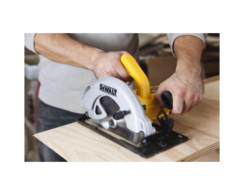 Дискова пила DeWALT 1350 Вт, диск 184х16 мм, 3.66 кг, кейс (DWE560K)