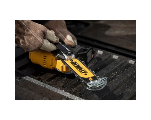 Ланцюгова пила DeWALT міні, 18 В XR Li-lon, безщіткова, шина 20 см (без АКБ та ЗУ) (DCMPS520N)
