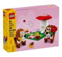 Конструктор LEGO Iconic Романтичний пікнік їжачків (40711)
