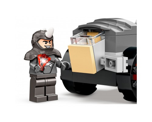 Конструктор LEGO Disney Сутичка Халка і Носорога на вантажівках (10782)