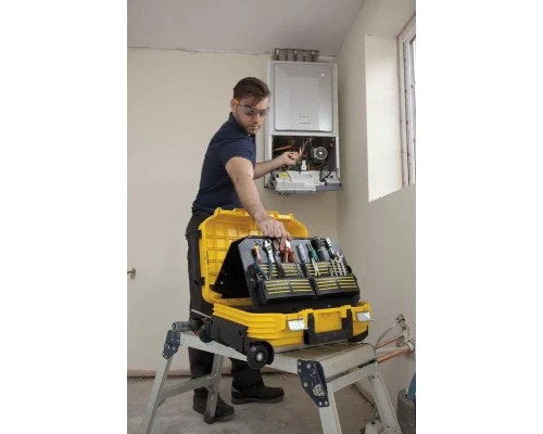 Ящик для інструментів Stanley FatMax, 540 х400 х 435 мм, армований скловолокном, з колесам (FMST1-72383)
