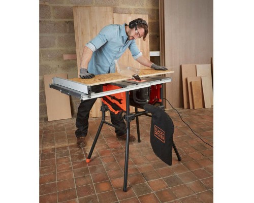 Циркулярна пила Black&Decker пильний, 1800 Вт, диск 254*30 мм, 4.800 об/мин,27,5 кг (BES720)