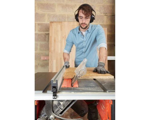 Циркулярна пила Black&Decker пильний, 1800 Вт, диск 254*30 мм, 4.800 об/мин,27,5 кг (BES720)